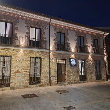 Apartamentos Turisticos Avila Puerta De San Isidro 1-4 Екстериор снимка