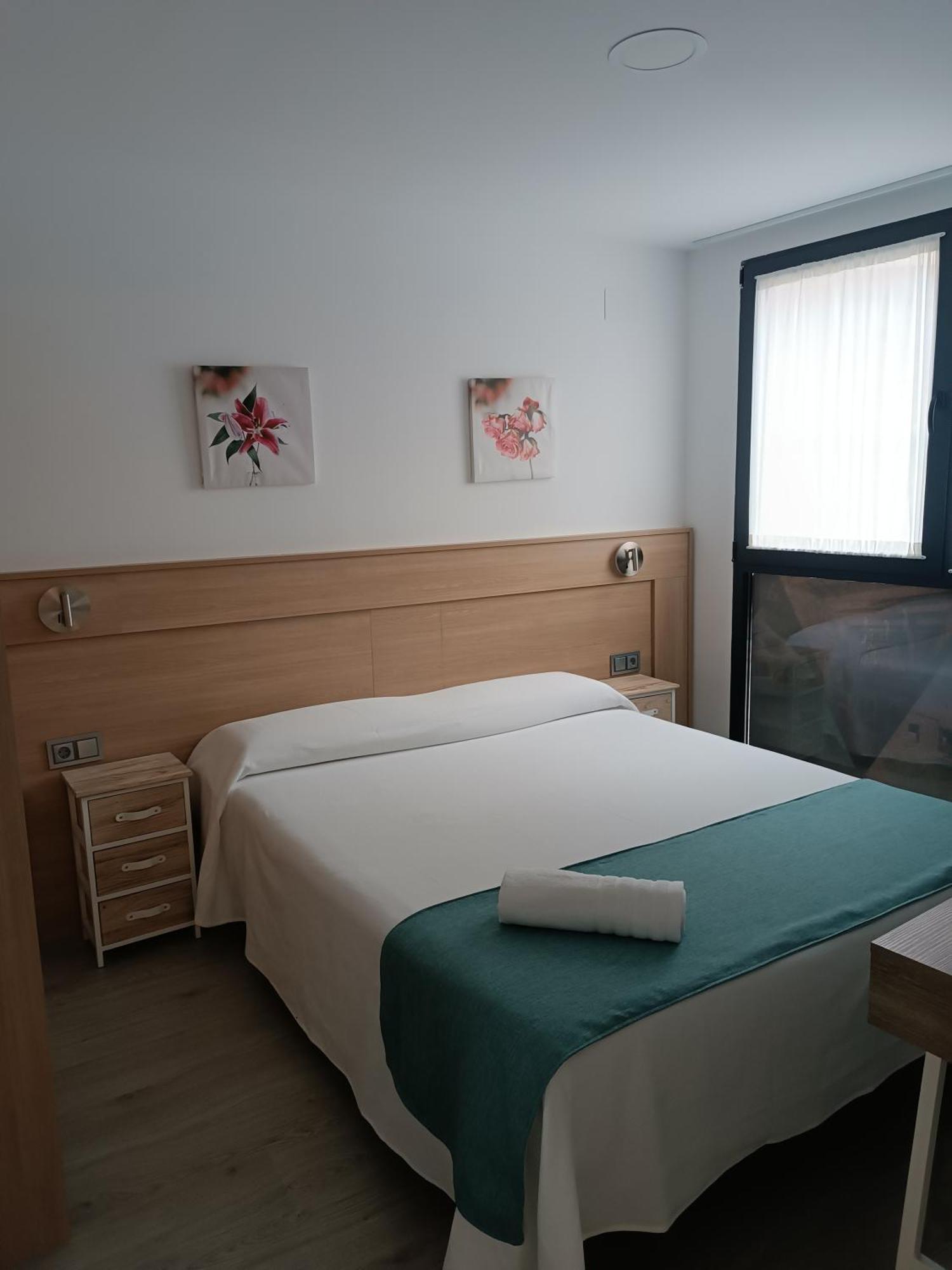 Apartamentos Turisticos Avila Puerta De San Isidro 1-4 Екстериор снимка
