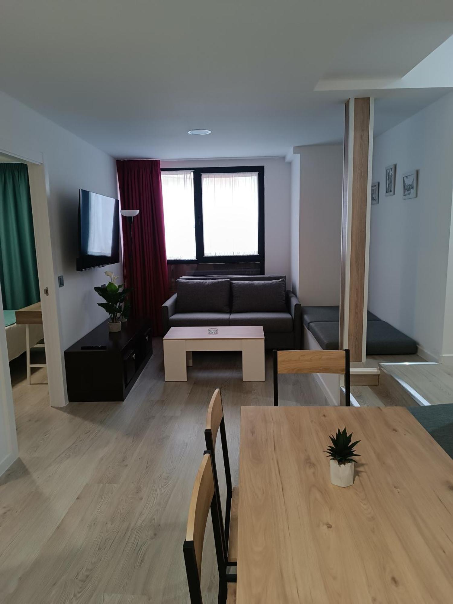 Apartamentos Turisticos Avila Puerta De San Isidro 1-4 Екстериор снимка